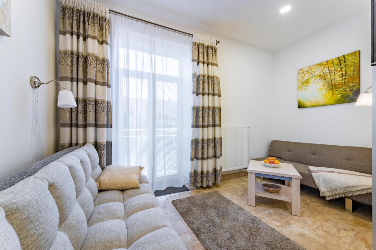 Bright Sunny In Quiet Area Apartment Prague
